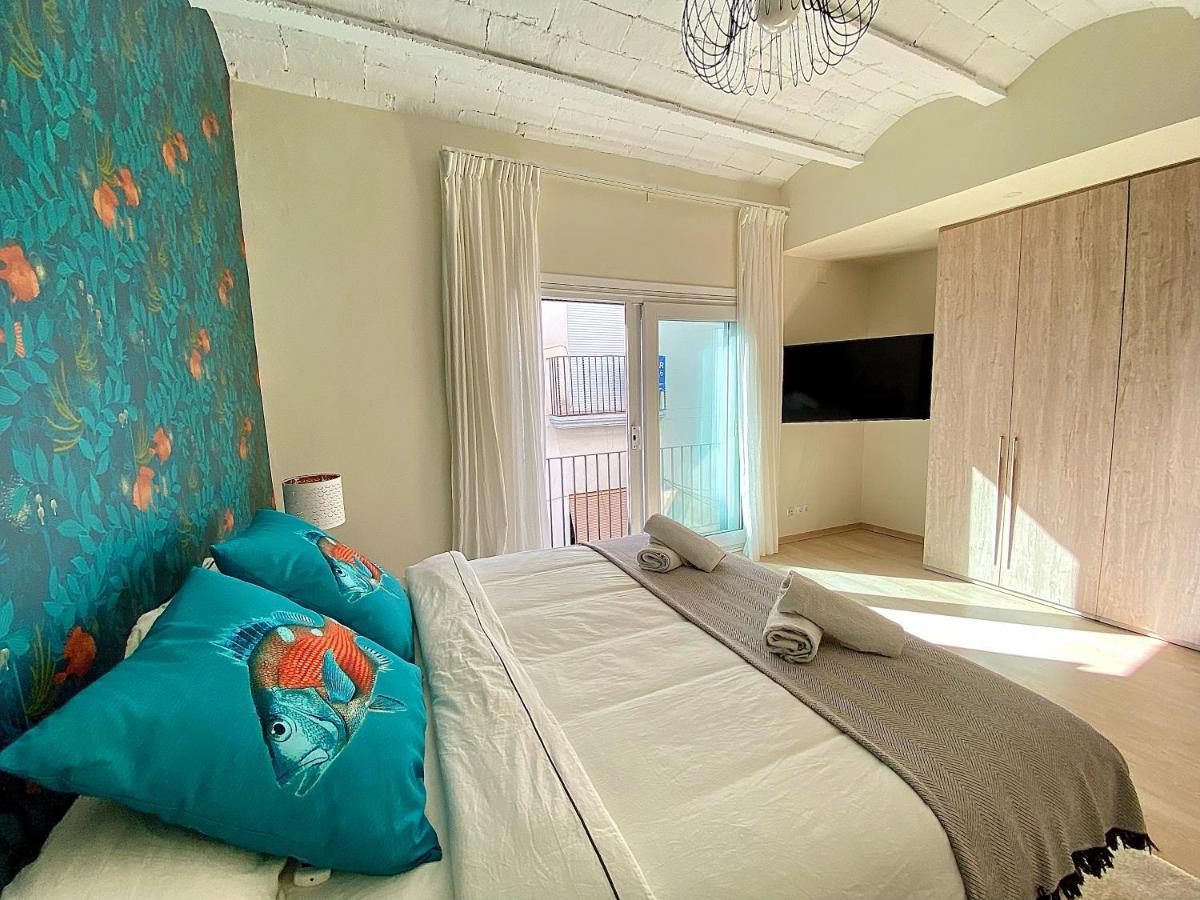 Abbott Apartment - 1 Min From The Beach - 100M2 - Sleeps 8 Ситжес Екстериор снимка