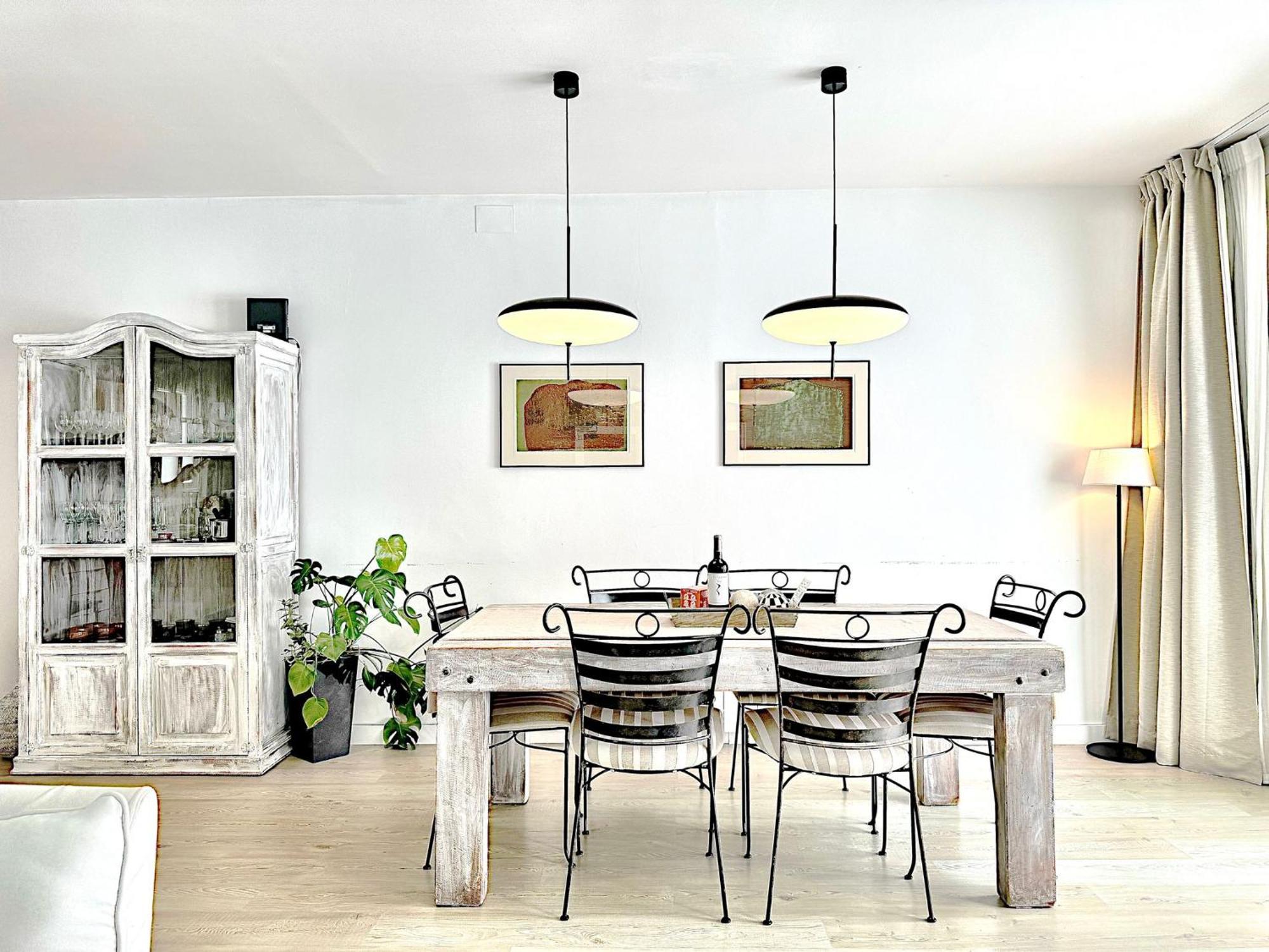Abbott Apartment - 1 Min From The Beach - 100M2 - Sleeps 8 Ситжес Екстериор снимка
